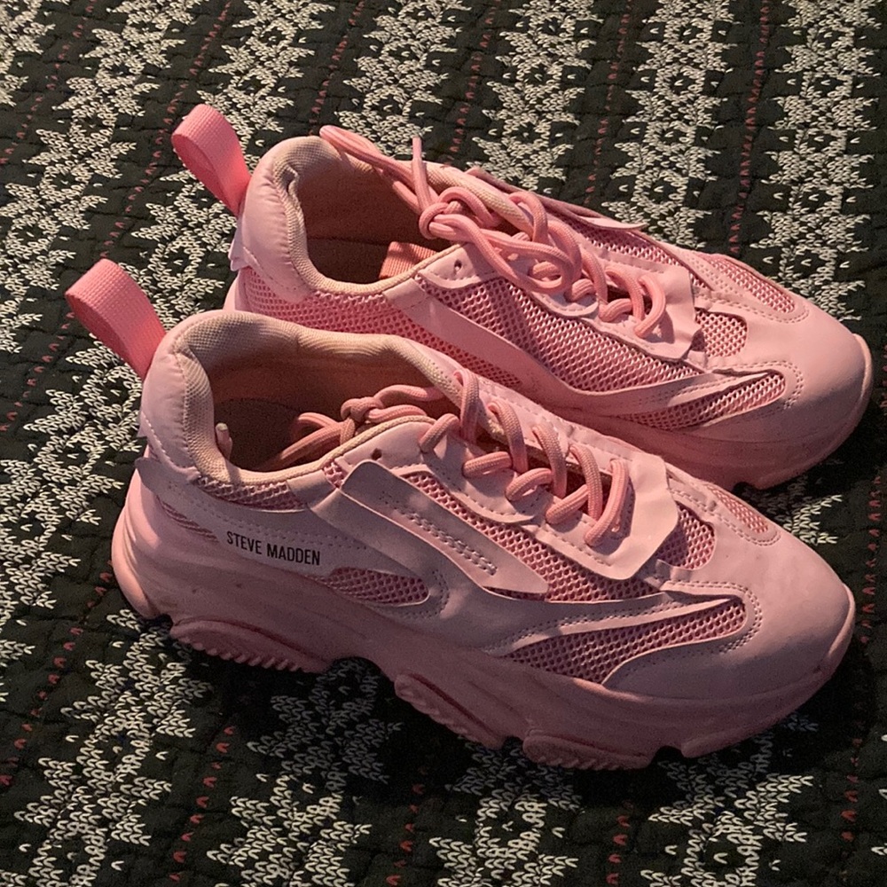Womens Steve Madden Pink Sneakers Size 8